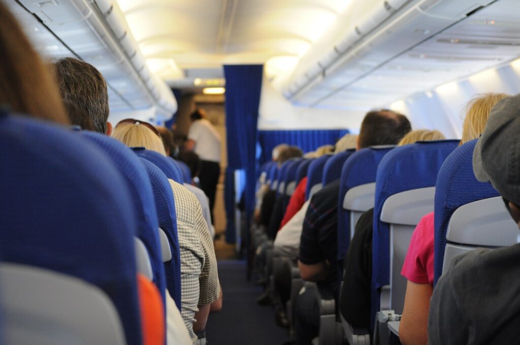 airplane, on board, seats-698539.jpg